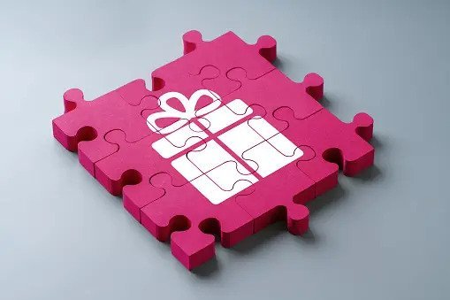 Puzzle themed gift